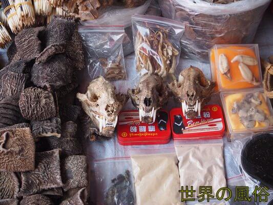 ミャンマーのモンラーは無法地帯 違法マーケットって絶対アウトでしょw